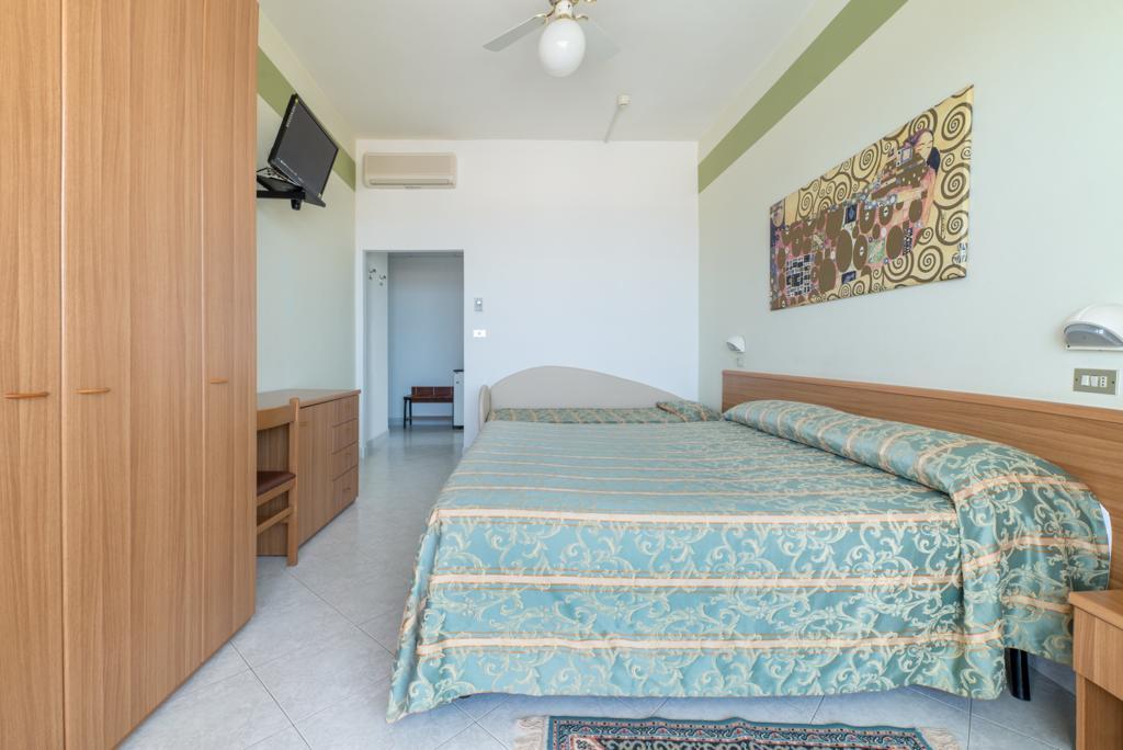 Hotel Belsoggiorno Cattolica Eksteriør billede