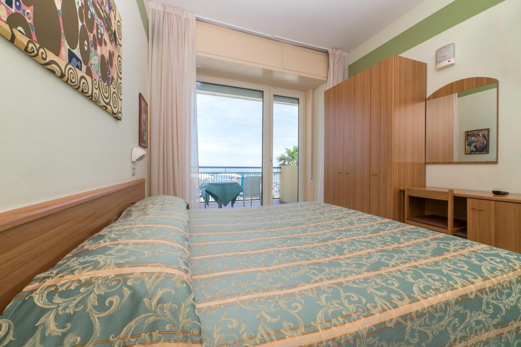 Hotel Belsoggiorno Cattolica Eksteriør billede